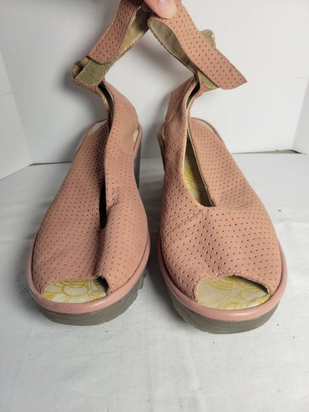 FLY London Yake Pink Perforated Leather Wedge Sandals EU 40 (~US 9) - Picture 5 of 16